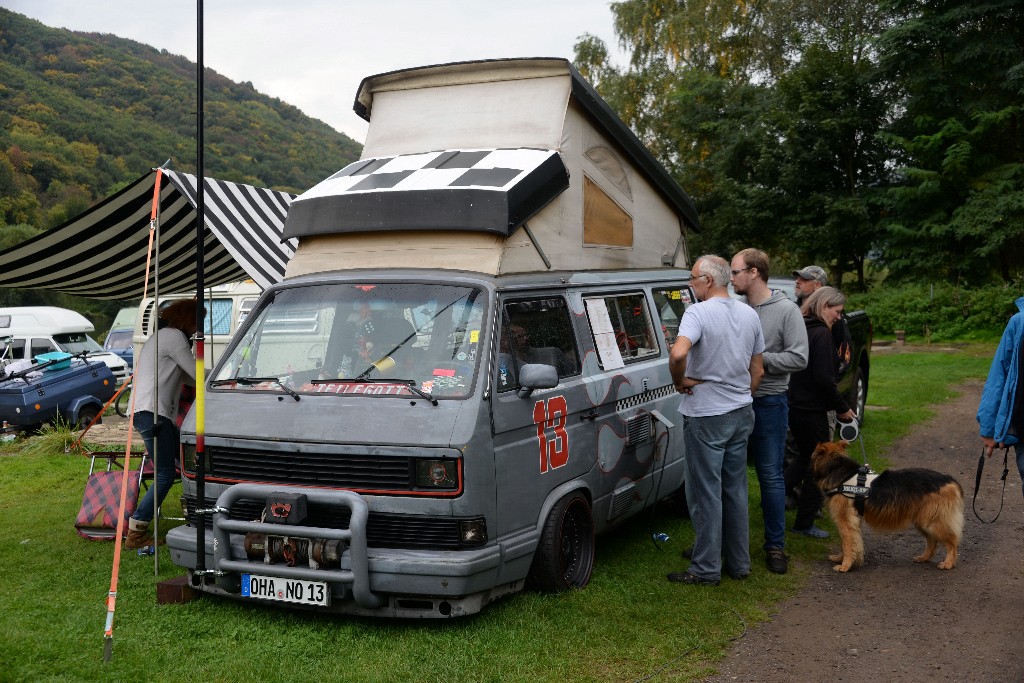 ../Images/VW Bustreffen Hatzenport 2017 047.jpg